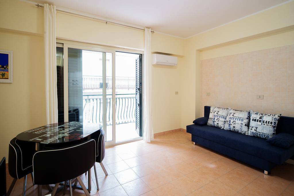 Milly House Apartment Letojanni Exterior photo