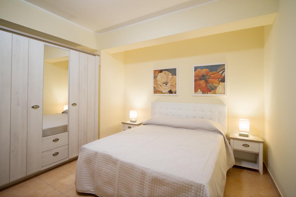 Milly House Apartment Letojanni Exterior photo